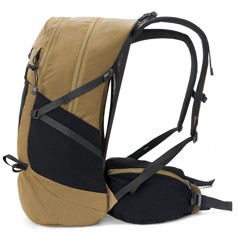 Cycling Commuter Backpack - 登山用バックパック 35 リットル メンズ＆レディース アウトドア スポーツバッグ