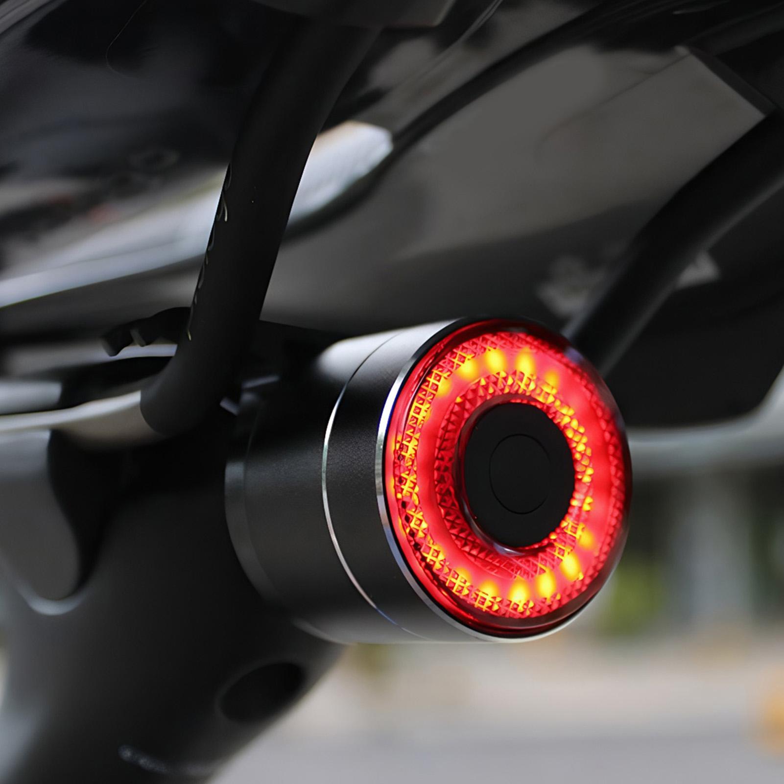 自転車リアライト スマートバイクテールセンシングライト サイ - Cycling Commute のレビューと価格